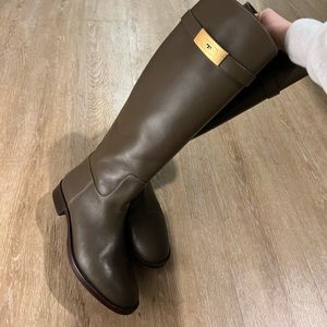 TORY BURCH RIDING BOOTS